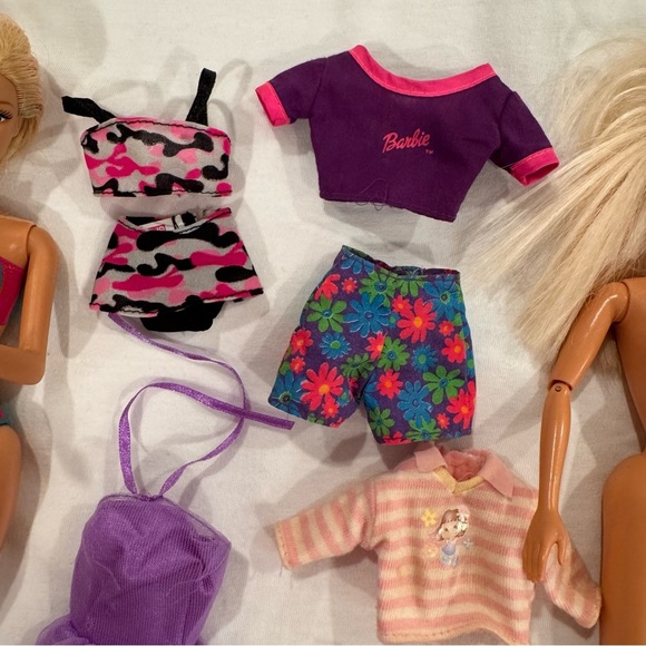 Vintage Barbie Dolls 1998 and clothes Y2K - Picture 5 of 6